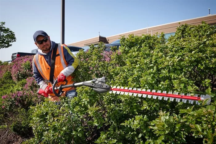 Milwaukee Tool M18 Hedge Trimmer.jpg