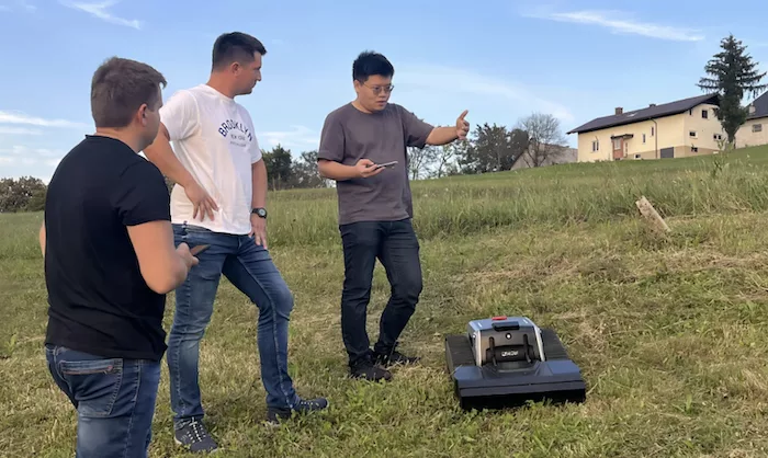 Lymow Robotic Mower RLD.png