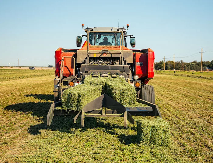 Massey-Ferguson-SB.1436DB-Double-Bales-Per-Field-Pass-Benefit.jpg