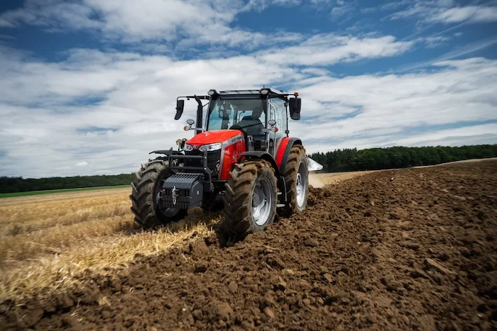 AGCO PR - Massey Ferguson Debuts MF 5M Series Tractor - wide.jpg