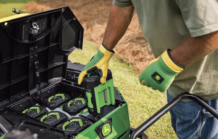 Deere Zero Turn EGO battery image.png