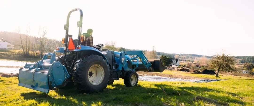 mitsubishi Tractor.jpg