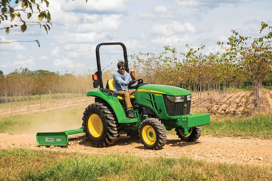 John Deere 3D compact utility tractor