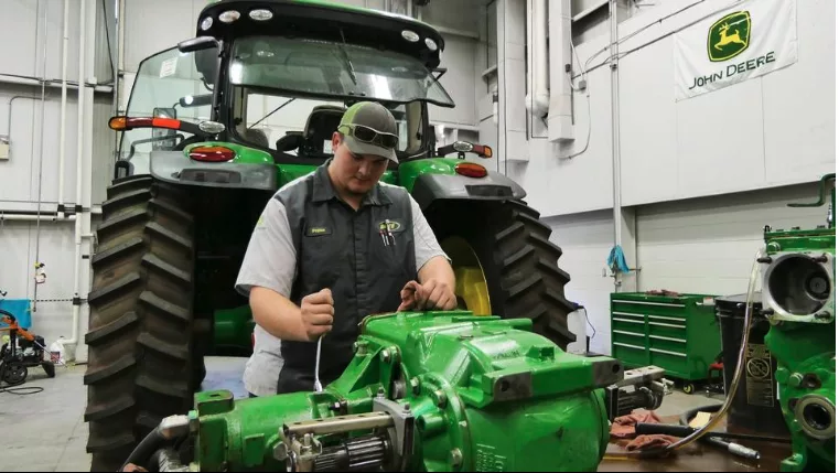 John Deere Garden City