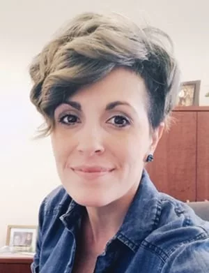 Erin heimbecker headshot