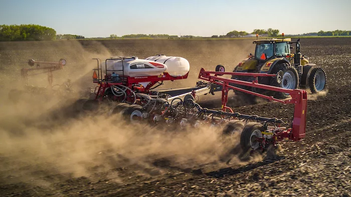 AGCO White Planters 9500VER (Vacuum Electric Ready) Precision Planting-Ready Toolbar_1118 copy