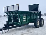 Arts Way Mfg. X700/X900 Manure Spreader_0419