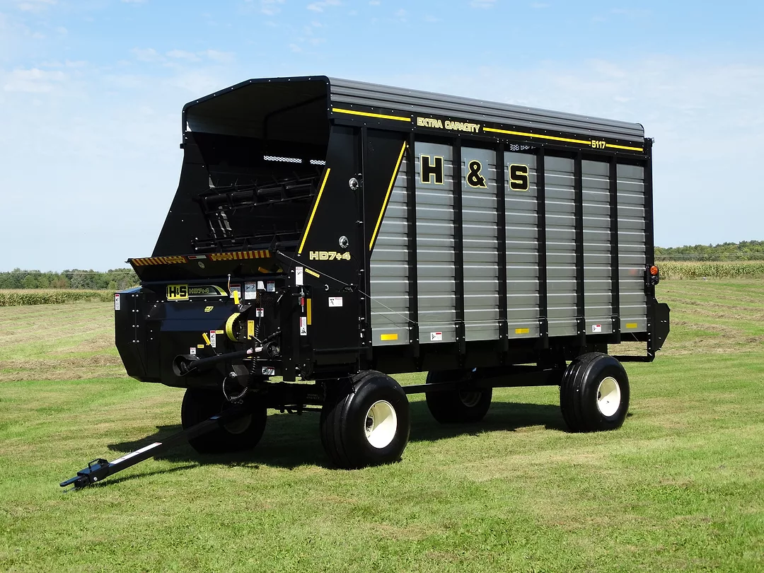 H&S 5100 Forage Box _0519 copy