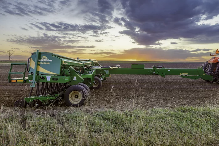 Great Plains BD7600 Series Min-Till Folding Box Drill_0820 copy