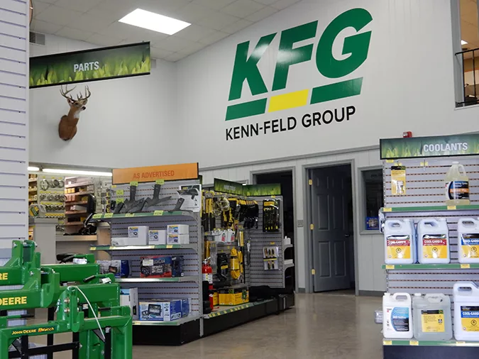 Kenn-Feld interior