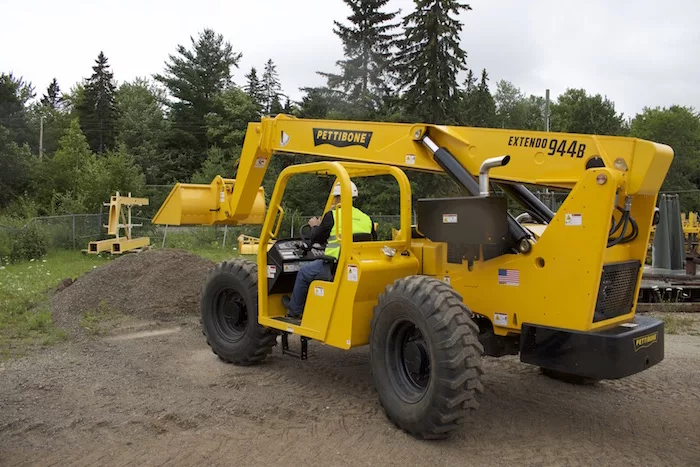 Pettibone_Extendo944B_1117 copy