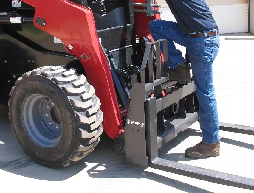 Palladin Bradco pallet fork